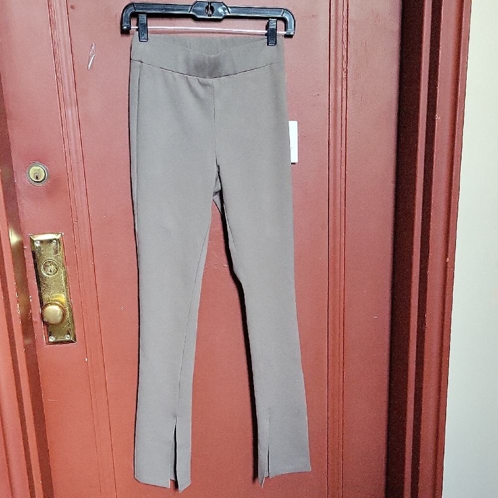 A New Day Brown Leggings With Vents At The Hem Sleek Stretchy Design Size XS